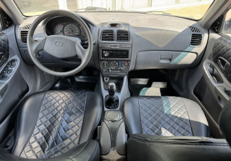 Подержанный автомобиль Hyundai Accent Sedan 2008 года (9 фото)
