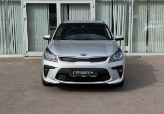 Подержанный автомобиль Kia Rio Sedan 2017 года (2 фото)