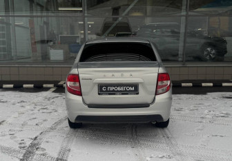 Подержанный автомобиль LADA (ВАЗ) Granta Sedan 2019 года (6 фото)