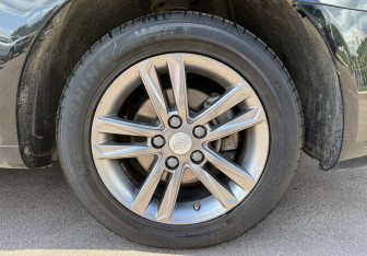 Подержанный автомобиль Geely Emgrand 7 2019 года (12 фото)