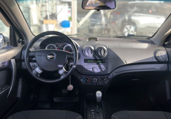 Подержанный автомобиль Chevrolet Aveo Sedan 2011 года (9 фото)