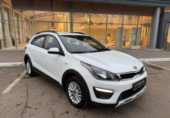 Подержанный автомобиль Kia Rio Hatchback 2019 года (3 фото)