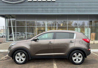 Подержанный автомобиль Kia Sportage 2012 года (8 фото)