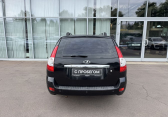 Подержанный автомобиль LADA (ВАЗ) Priora Wagon 2010 года (6 фото)