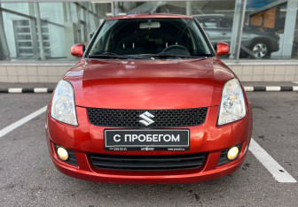 Подержанный автомобиль Suzuki Swift Hatchback 2010 года (2 фото)