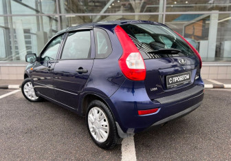 Подержанный автомобиль LADA (ВАЗ) Kalina Hatchback 2015 года (7 фото)