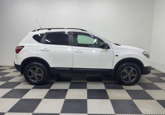 Подержанный автомобиль Nissan Qashqai 2013 года (4 фото)