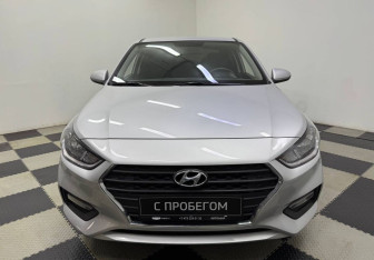 Подержанный автомобиль Hyundai Solaris Sedan 2017 года (2 фото)