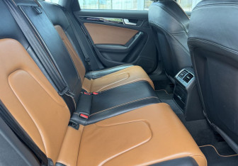 Подержанный автомобиль Audi A4 Sedan 2013 года (11 фото)