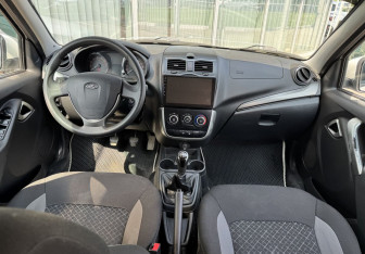 Подержанный автомобиль LADA (ВАЗ) Granta Hatchback 2019 года (9 фото)