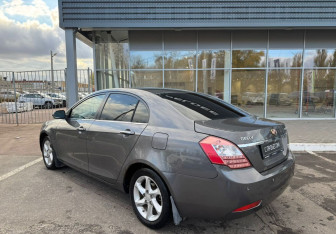 Подержанный автомобиль Geely Emgrand EC7 Sedan 2014 года (7 фото)