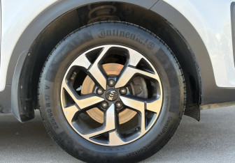 Подержанный автомобиль Kia Sportage 2022 года (11 фото)