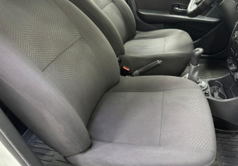 Подержанный автомобиль Nissan Almera Sedan 2013 года (9 фото)