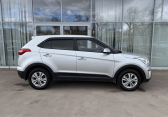 Подержанный автомобиль Hyundai Creta 2019 года (4 фото)