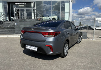 Подержанный автомобиль Kia Rio Sedan 2020 года (5 фото)