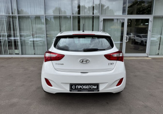 Подержанный автомобиль Hyundai i30 Hatchback 2012 года (6 фото)