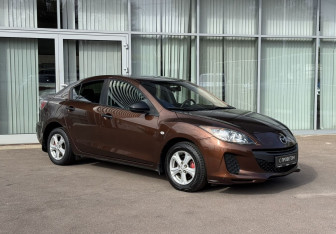 Подержанный автомобиль Mazda 3 Sedan 2013 года (3 фото)
