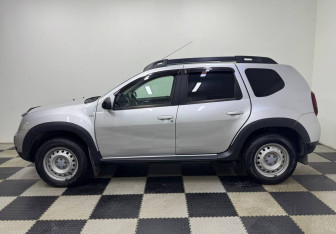 Подержанный автомобиль Renault Duster 2020 года (8 фото)