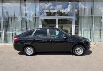 Подержанный автомобиль LADA (ВАЗ) Granta Liftback 2024 года (4 фото)