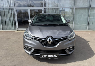 Подержанный автомобиль Renault Scenic 2018 года (2 фото)