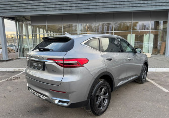Подержанный автомобиль Haval F7 2022 года (5 фото)