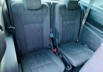 Подержанный автомобиль Opel Zafira Compactvan 2012 года (12 фото)