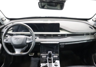 Подержанный автомобиль Chery Tiggo 8 Pro Max 2023 года (13 фото)