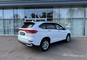 Подержанный автомобиль Haval M6 2023 года (5 фото)