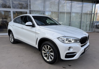 Подержанный автомобиль BMW X6 2019 года (3 фото)