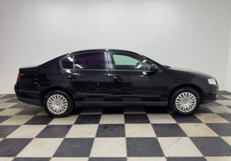 Подержанный автомобиль Volkswagen Passat Sedan 2008 года (4 фото)