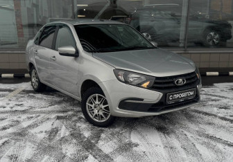 Подержанный автомобиль LADA (ВАЗ) Granta Sedan 2019 года (3 фото)