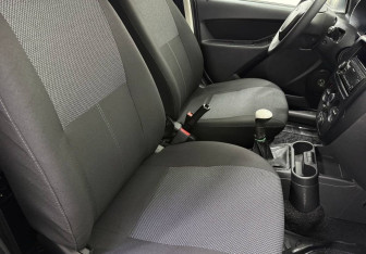 Подержанный автомобиль LADA (ВАЗ) Granta Liftback 2016 года (10 фото)