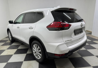 Подержанный автомобиль Nissan X-Trail 2021 года (7 фото)