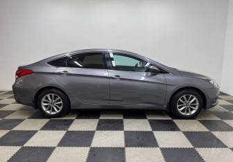 Подержанный автомобиль Hyundai i40 Sedan 2015 года (4 фото)