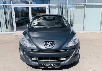 Подержанный автомобиль Peugeot 308 Hatchback 2010 года (2 фото)