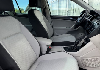 Подержанный автомобиль Volkswagen Tiguan 2017 года (13 фото)