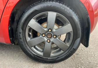 Подержанный автомобиль Suzuki Swift Hatchback 2010 года (11 фото)