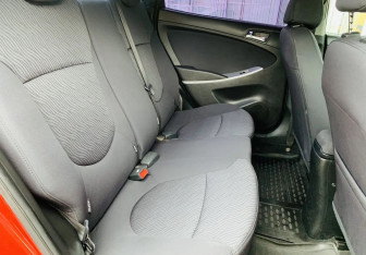 Подержанный автомобиль Hyundai Solaris Sedan 2014 года (11 фото)