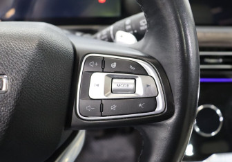 Подержанный автомобиль Exeed VX 2022 года (16 фото)