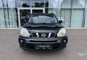 Подержанный автомобиль Nissan X-Trail 2007 года (2 фото)