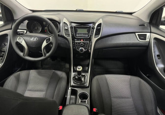Подержанный автомобиль Hyundai i30 Hatchback 2012 года (9 фото)