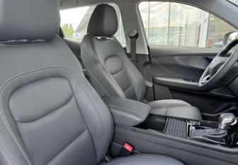 Подержанный автомобиль Chery Tiggo 4 2025 года (10 фото)