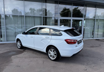 Подержанный автомобиль LADA (ВАЗ) Vesta Wagon 2019 года (7 фото)