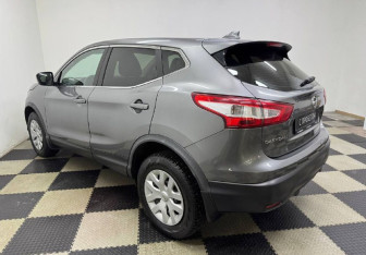 Подержанный автомобиль Nissan Qashqai 2017 года (7 фото)