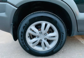 Подержанный автомобиль Hyundai Tucson 2008 года (12 фото)
