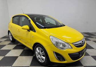 Подержанный автомобиль Opel Corsa 2011 года (3 фото)
