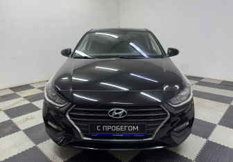 Подержанный автомобиль Hyundai Solaris Sedan 2017 года (2 фото)