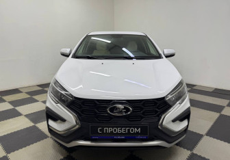 Подержанный автомобиль LADA (ВАЗ) Vesta Sedan 2023 года (2 фото)