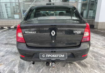 Подержанный автомобиль Renault Logan Sedan 2010 года (6 фото)