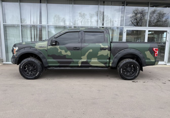 Подержанный автомобиль Ford F-150 2020 года (8 фото)